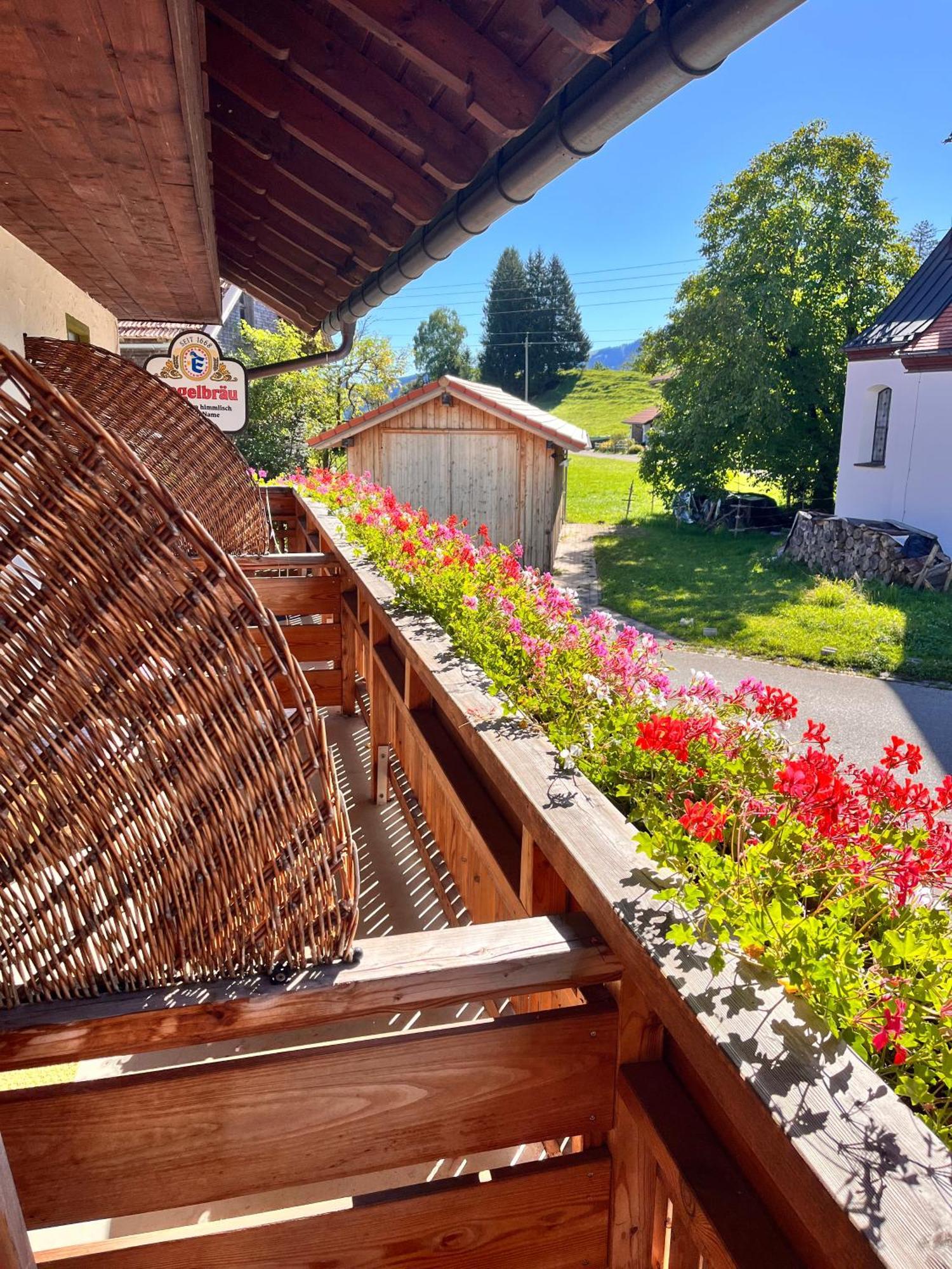 Doppelzimmer mit Balkon
